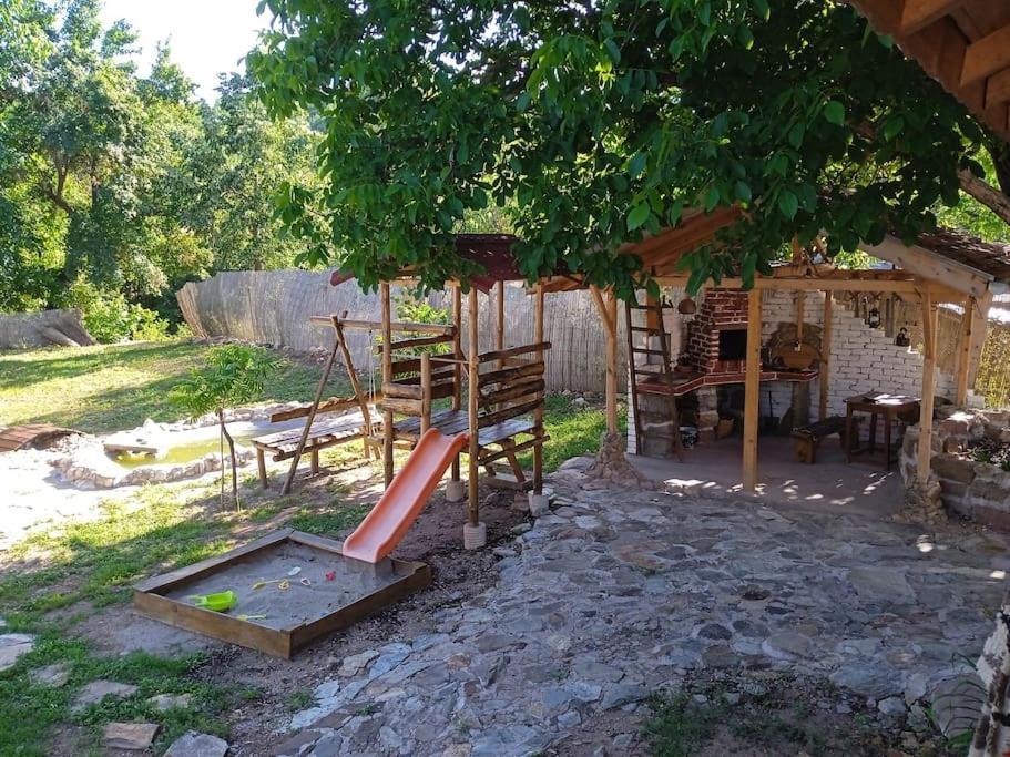Ижата - Топлина И Уют Borovitsa Extérieur photo